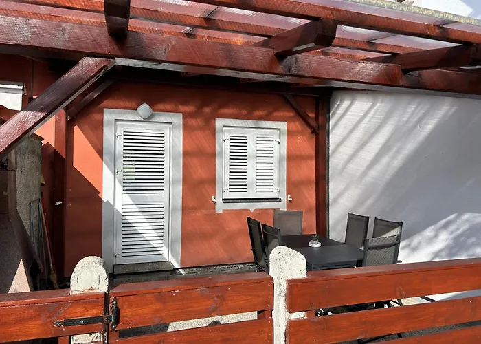 Lorry 1 -with Thermal Riviera Tickets